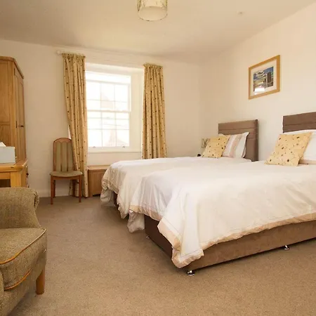 Stone House Farm Bed & Breakfast 4*