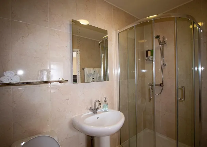 Stone House Farm Bed & Breakfast 4*